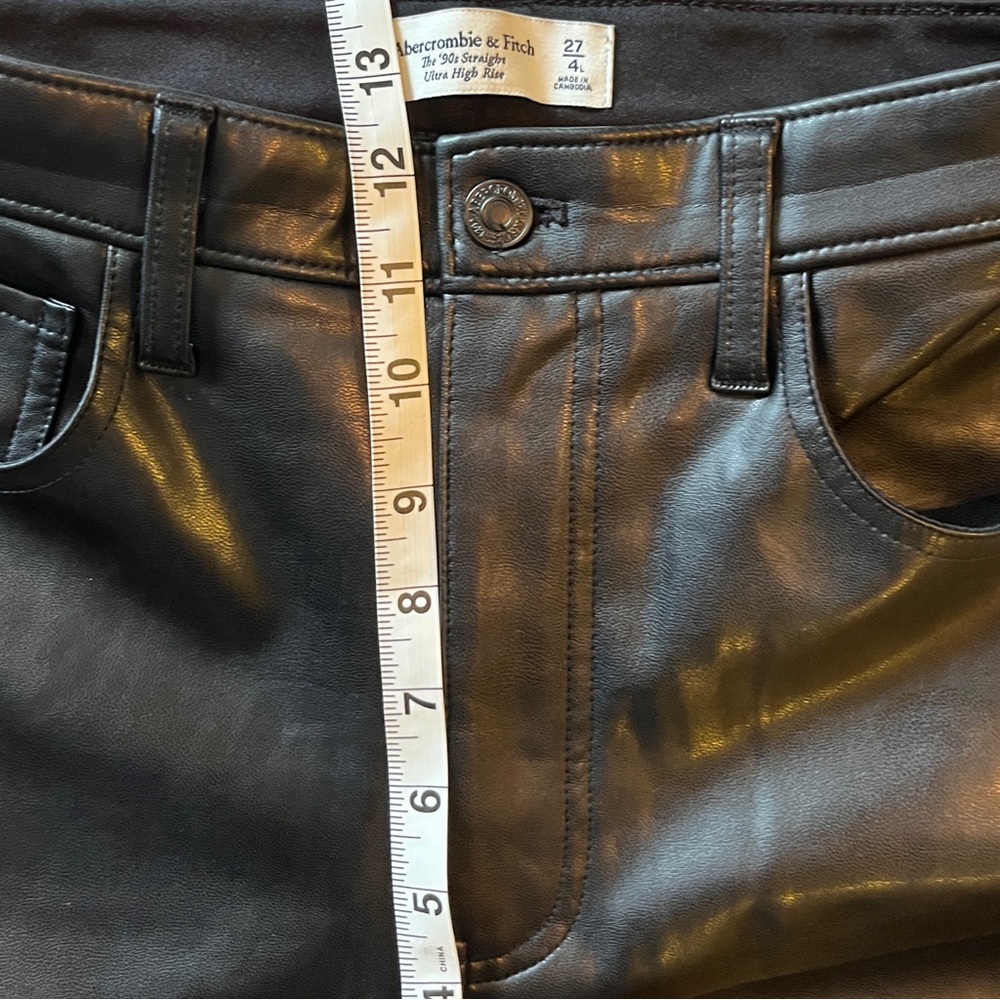 Abercrombie & Fitch High Rise 90s Straight Vegan Leather Pant women’s 27/4 long - Picture 7 of 9